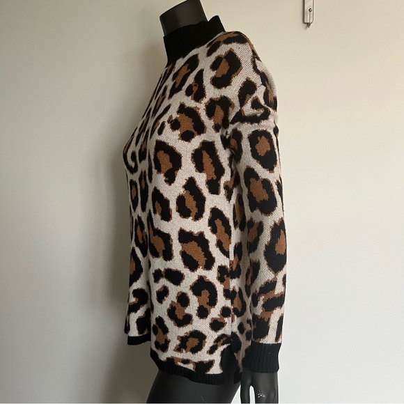 ⚪️ 🐑 SAKS FIFTH AVENUE/ CASHMERE WOOL BLEND CHEETAH PRINT MOCK NECK SWEATER - Picture 4 of 8